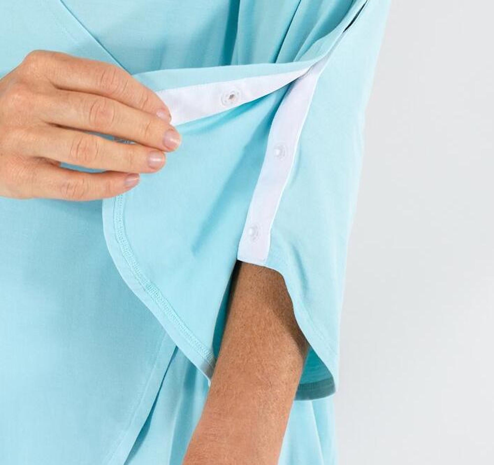 The Best Hospital Gowns with Snaps for Comfort and Accessibility