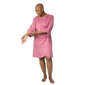 Load image into Gallery viewer, Hospital gowns for chemo patients with snap sleeves for IVs, Chemo ports and more. Also makes great mastectomy recovery clothing or gift for someone going through chemo and cancer
